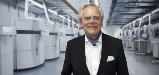 eos_hans-j-langer